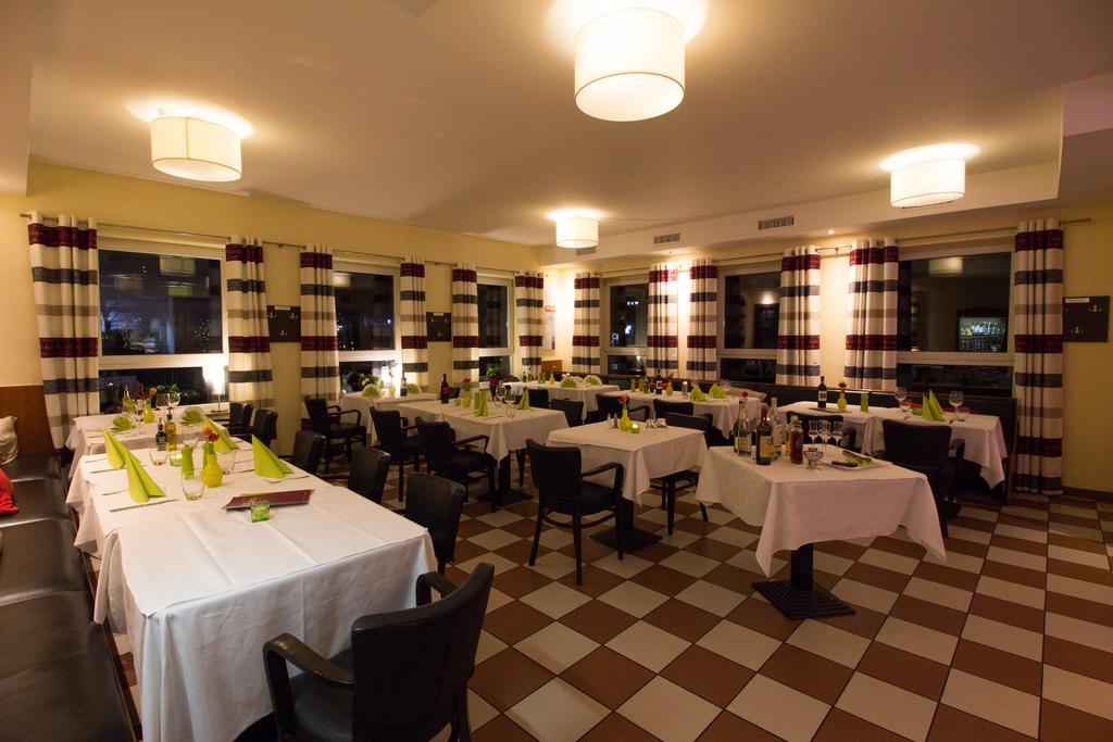 Hotel Parqeo Im A66 Gelnhausen Eksteriør billede